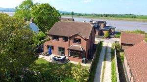 Riverside Setting- click for photo gallery